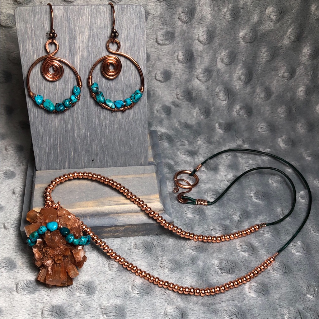 Aragonite And Turquoise Necklace